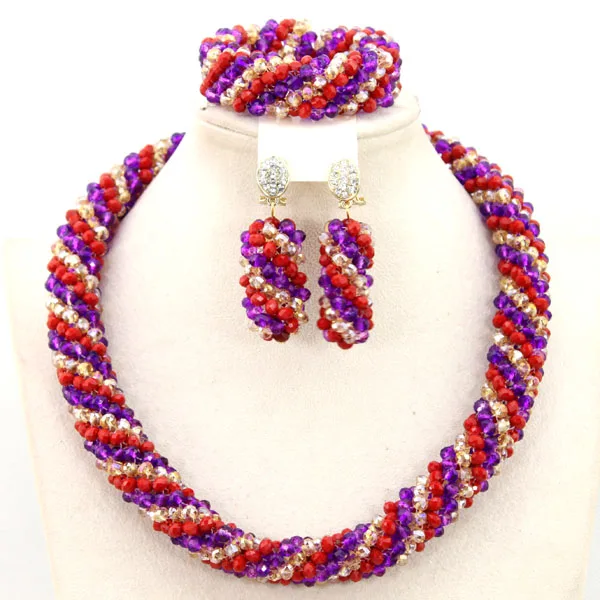 Комплект свадебных украшений из колье и серых бусин в африканском стиле |