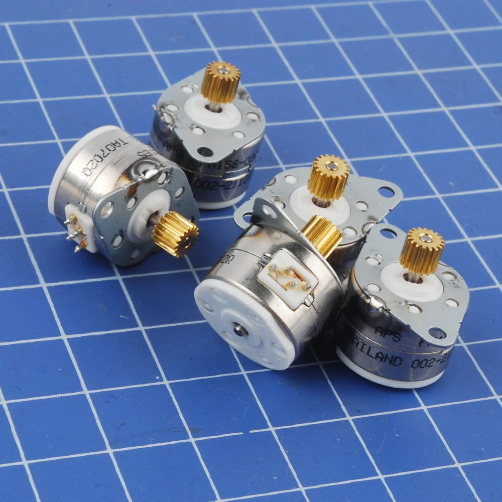 30 шт. хорошее качество 4 провода 2 фазы DC микро шаговый двигатель Шаг Угол 18