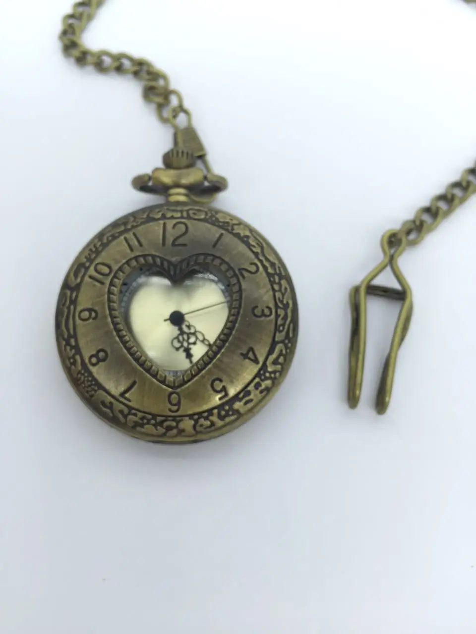 

Новая мода кварцевые бронзовые антиквариат сердце выдалбливают двойной дисплей римские цифры карманные часы брелок цепь