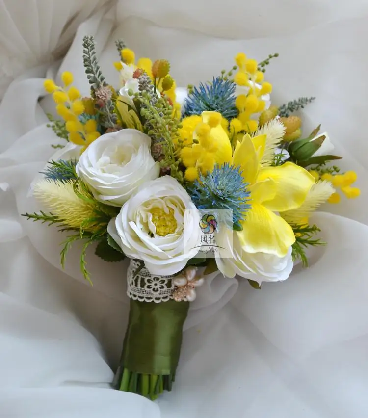 Букет ручной работы из желтой голубой белой розы|bouquet flowers|wedding bouquet flowerswedding flowers |