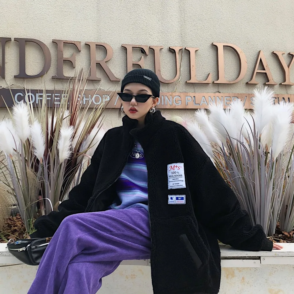 

Winter fashion jacket, lovers hip-hop wind loose BF personality collar splicing, short fluffy two sides wear cotton coat