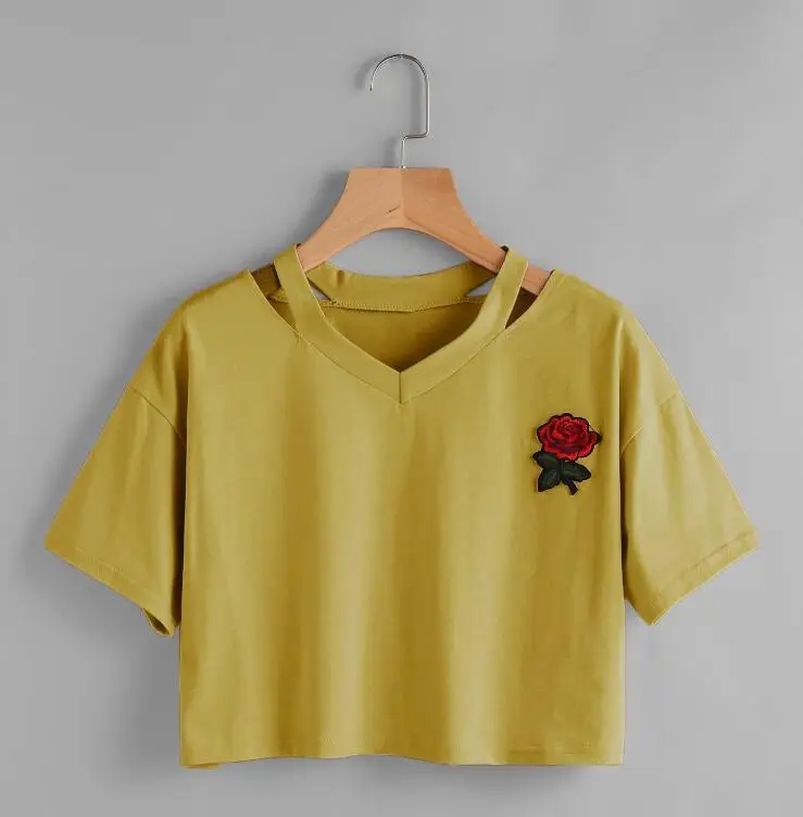 Фото Женская короткая футболка с v образным вырезом и вышитыми розами летняя Женская короткая футболка с v образным вырезом и вышитыми розами летняя
