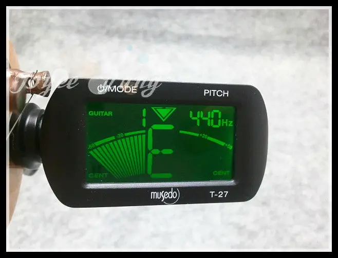 Цифровой тюнер для гитары/бас/скрипки/Укулеле с ЖК экраном и зажимом Musedo