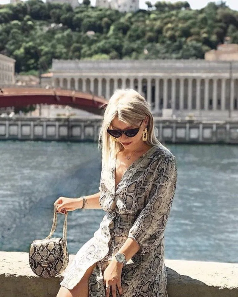 Женское платье-рубашка ALPHALMODA длинное однобортное Платье с принтом в виде змеи и