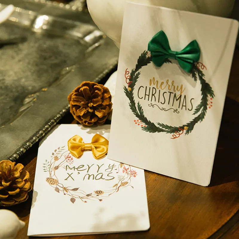 Красивый венок с бантом Рождественская открытка конвертом рождественские