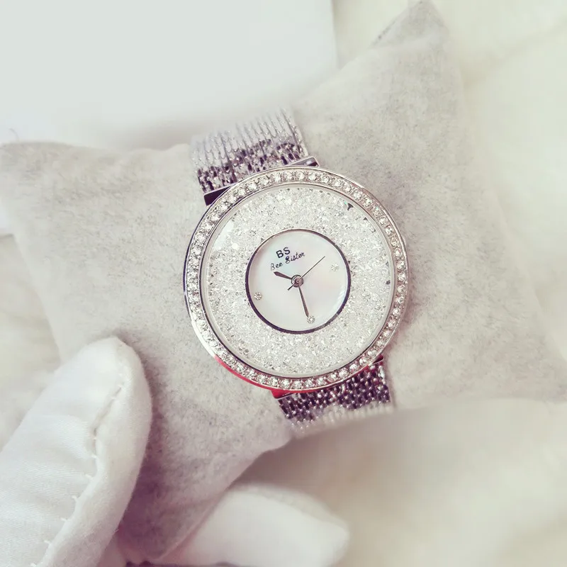 Женские кварцевые часы полностью покрытые стразами цвета розового золота с - Фото №1
