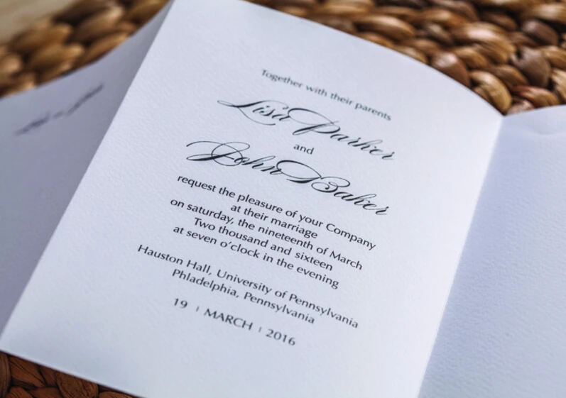 Персонализированные розовый Флора Дизайн сложил карты свадебные приглашения|lot