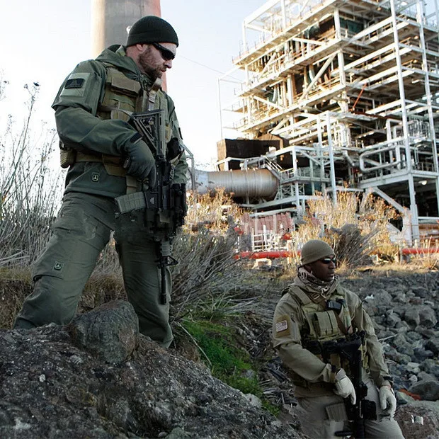 

High Quality Men's Softshell Hooded Jackets Thermal Fleece Army Camo Tactical Windproof Waterproof Clothing Coat