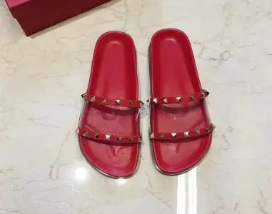 Wine Red Г. летние женские тапочки Нескользящие домашние женские сандалии на плоской подошве с открытым носком мягкая обувь на плоской подошве из прозрачного ПВХ с заклепками - Цвет: Wine Red