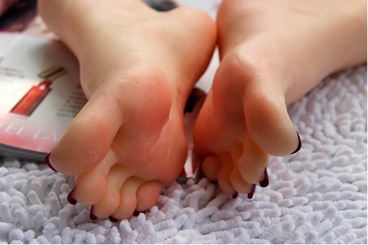 Бесплатная доставка! Поддельные ноги силиконовые ножки и средства ухода за кожей