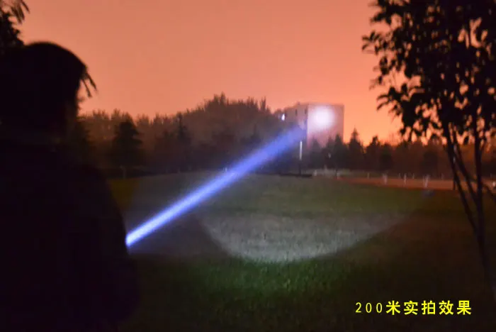 Светодиодный фонарь тактический походный для зарядки телефона