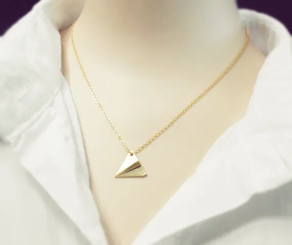 

30PCS Small Flying Airplane Necklace Minimalist Paper Origami Plane Aircraft Pendant Adjustable Chain Necklaces Women Gifts