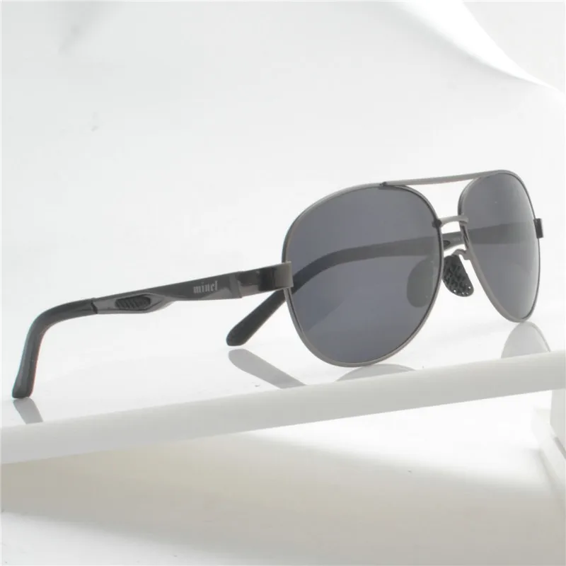 Мужские солнцезащитные очки с квадратным оттенком поляризационные в ретро стиле