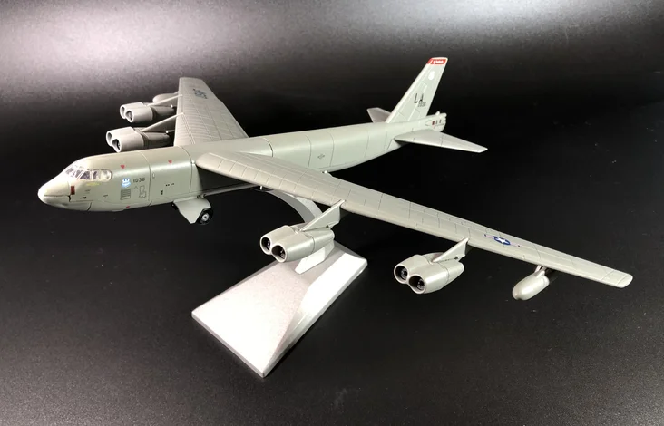 WLTK 1/200 масштаб США B-52 Stratofortress бомбардировщик литой металлический военный самолет модель игрушки для сбора/подарка