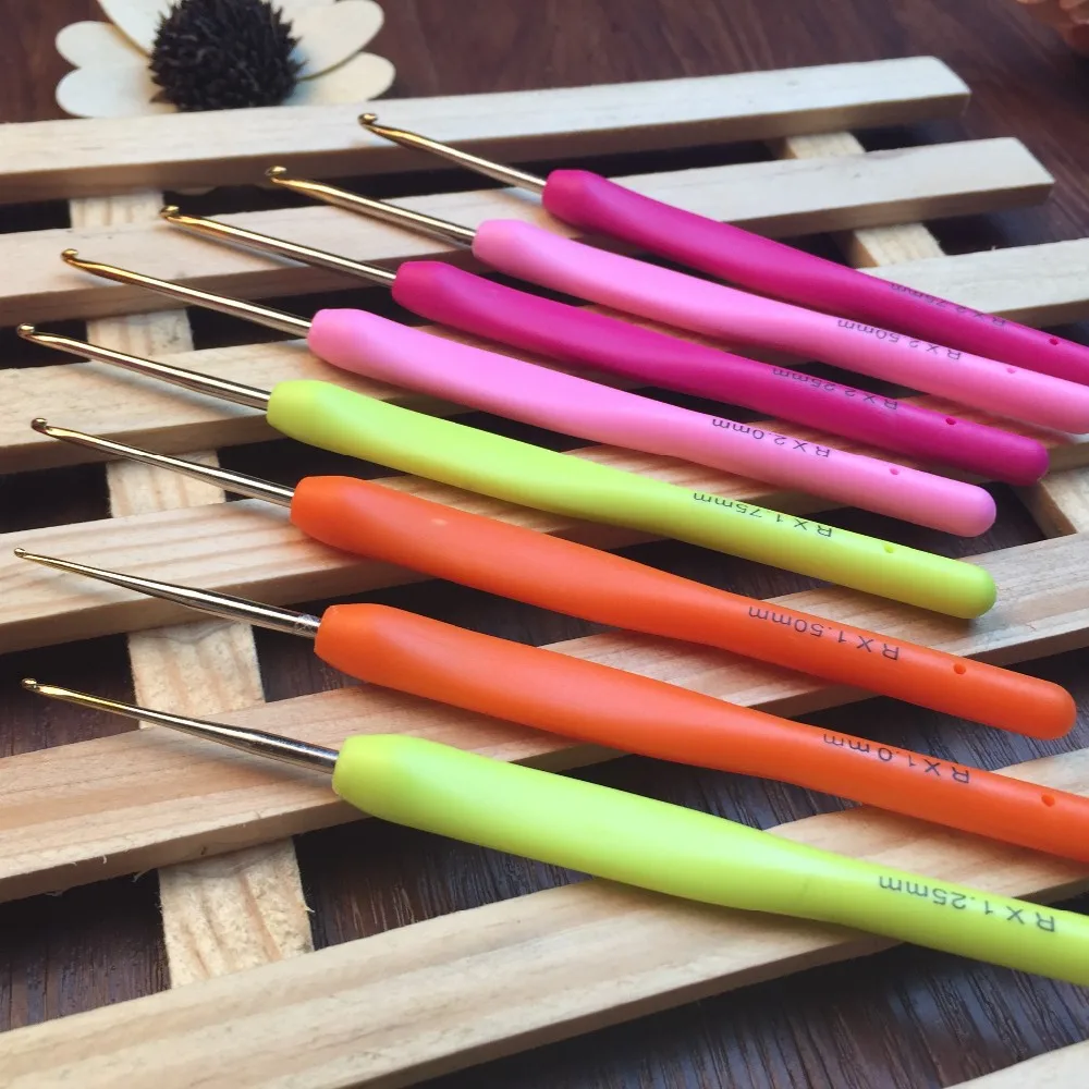 

Hot 8 Size/Set Colorful Soft ABS &metal Crochet Hooks Aluminum Crochet Hook Knitting Needles set Weave Craft