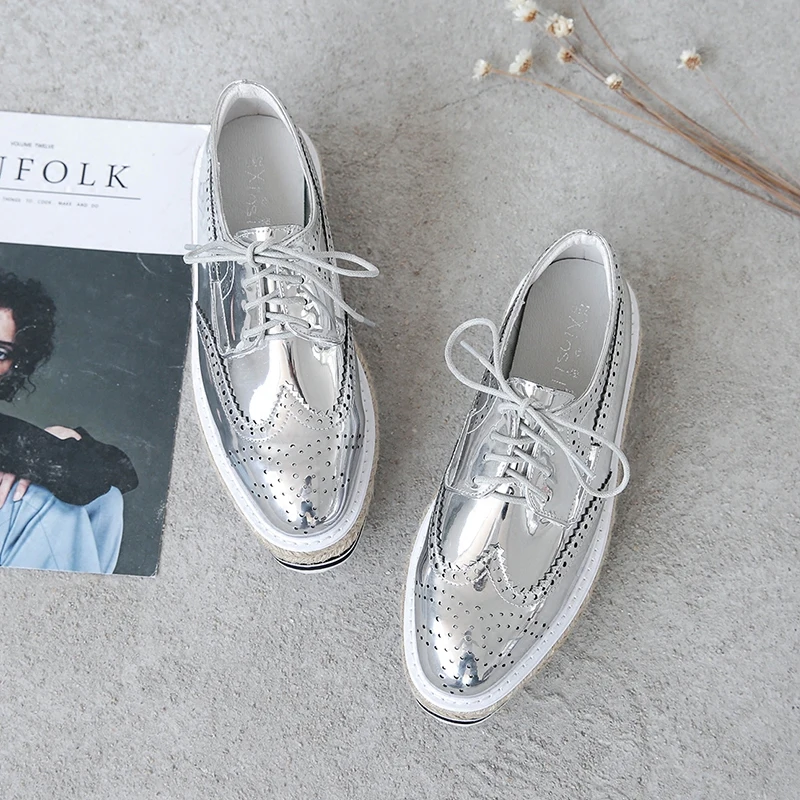 Прямая поставка женские эспадрильи на плоской подошве со шнуровкой туфли