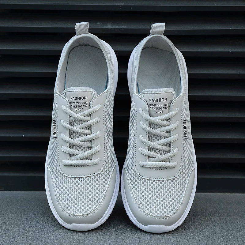 Мужские кроссовки больших размеров трендовый светильник дышащая прогулочная