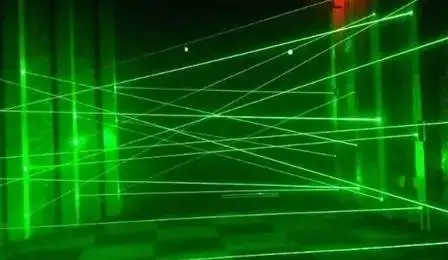 Реквизит лазерного массива реальной жизни/лазерный Лабиринт для камеры секретов