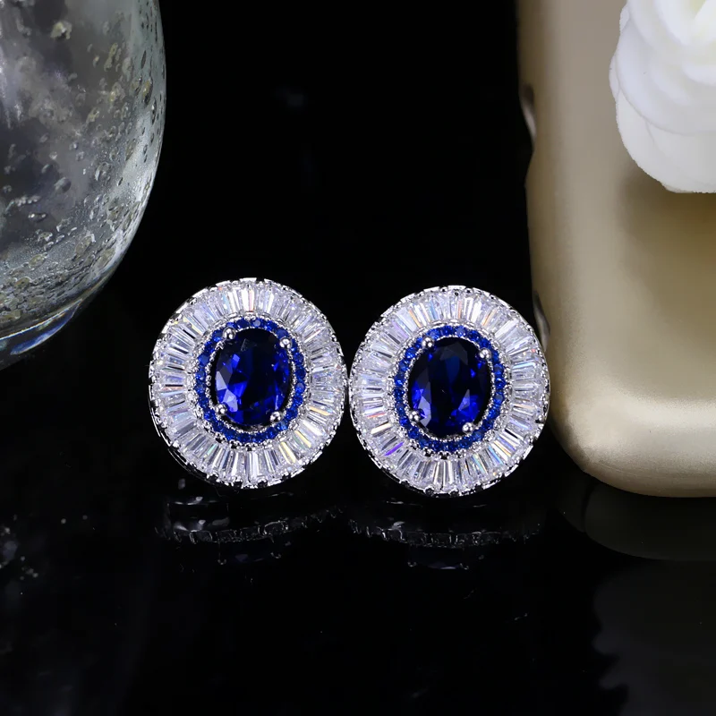 Женские серьги гвоздики с кристаллами серебристого Вечерние|brand stud earrings|fashion