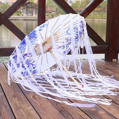 white blue B Шелковый тканевый кружевной зонтик женский костюм реквизит для фотосессии зонтик с кисточками Китайский классический зонтик с масляной бумагой - Цвет: white blue B