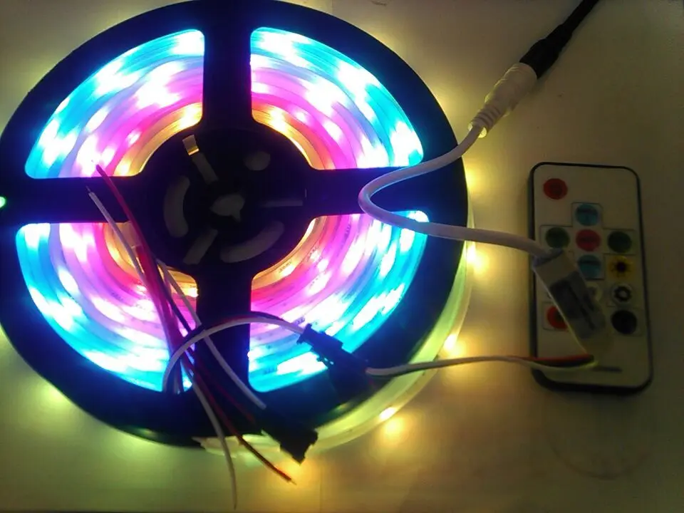 12 В постоянного тока 5 м Цифровой RGB 133 Dream color 6803/1903 IC Водонепроницаемая