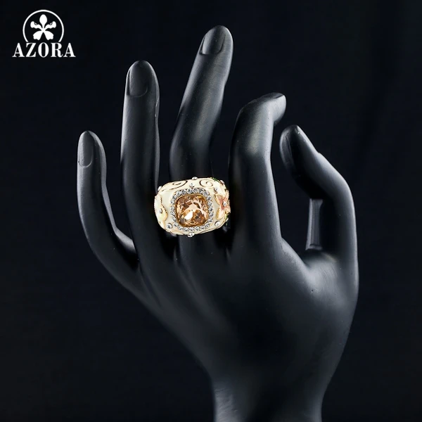 Azora, золотые кольца Stellux с австрийскими кристаллами и зелеными листьями TR0004