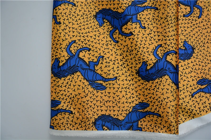 

LIULANZHI Ankara fabric satin silk fabric textile latest nigeria printed fabric african design 5yards/piece for dress NLL20-43