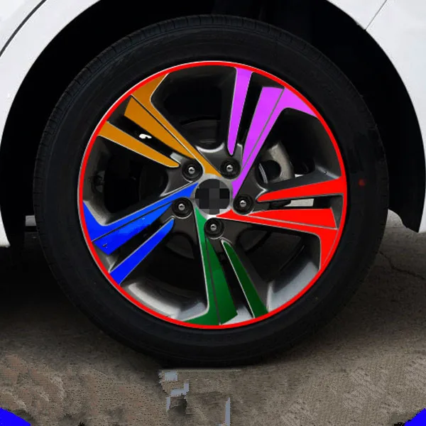 Покрытые яркими золотыми карбинами волокна фиолетовые зеленые красные