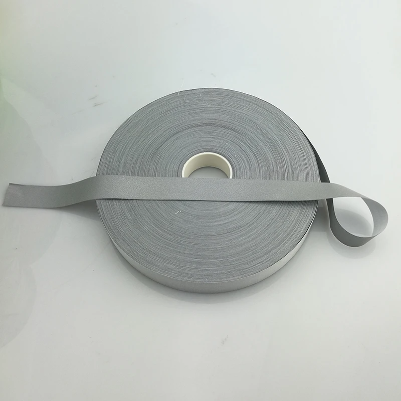 Яркая серебристая светоотражающая лента из ткани Ширина 20 мм | Дом и сад