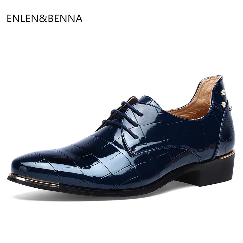 

2020 Rivets Men Dress Shoes Autumn Fashion Patent Shoes For Men High Quality Casual Men Shoes Mens Flats Men Wedding Party Shoes