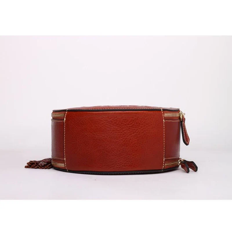 Женская сумка-мессенджер с кисточками из мягкой натуральной кожи женские сумки