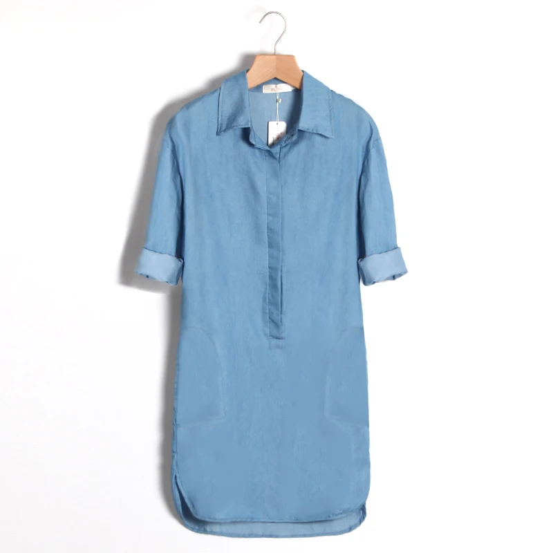 Женское джинсовое платье с длинным рукавом голубое однотонное платье-рубашка