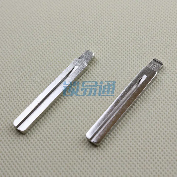 13 #10 шт./лот Бесплатная доставка UNCUT полотно дистанционного ключа для Lexus