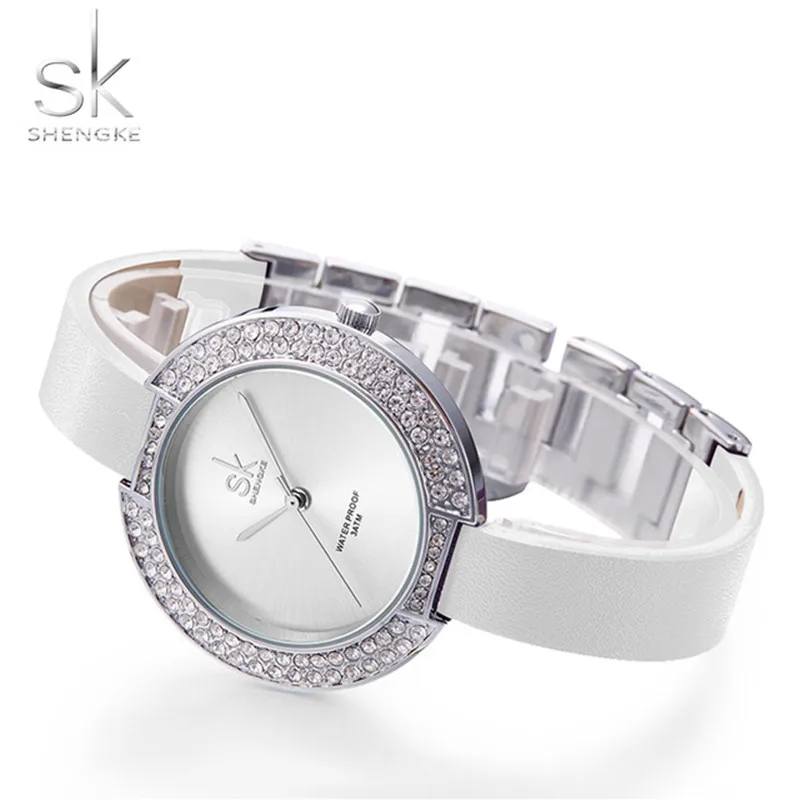 Shengke Для женщин Часы Diamond Dial белый кожаный ремешок Топ Элитный бренд дамы наручные