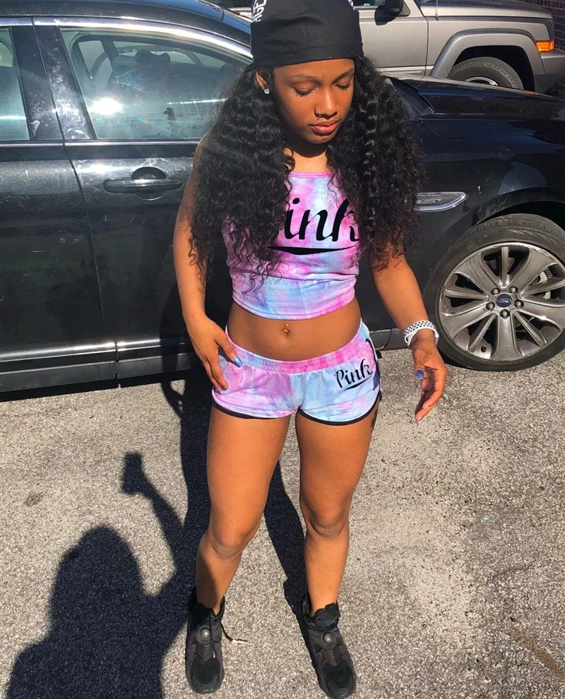 Женский спортивный костюм без рукавов розовый комплект из двух предметов с