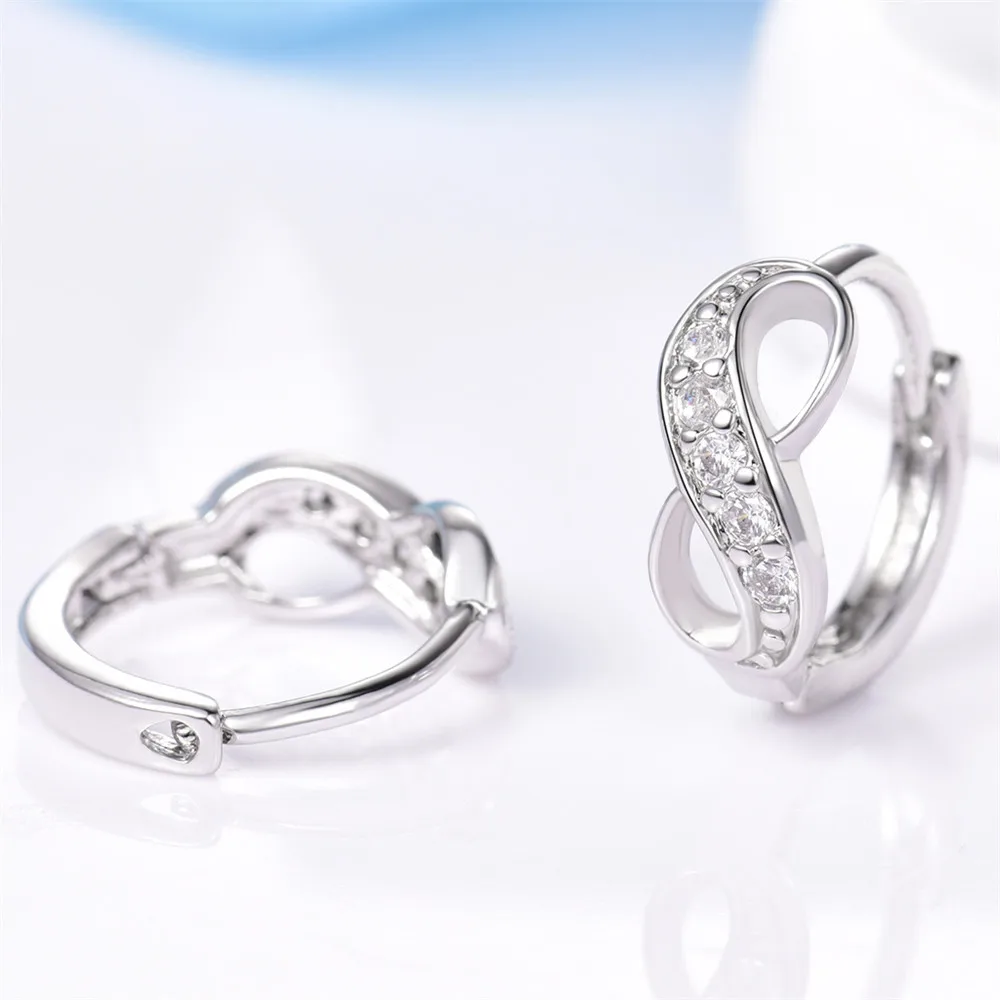 Женские серьги кольца MOLIAM Infinity белые с кристаллами из кубического циркония и