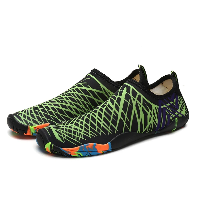 Акватуфли унисекс мягкие кроссовки для воды пляжа походов прогулок рыбалки 2019 |