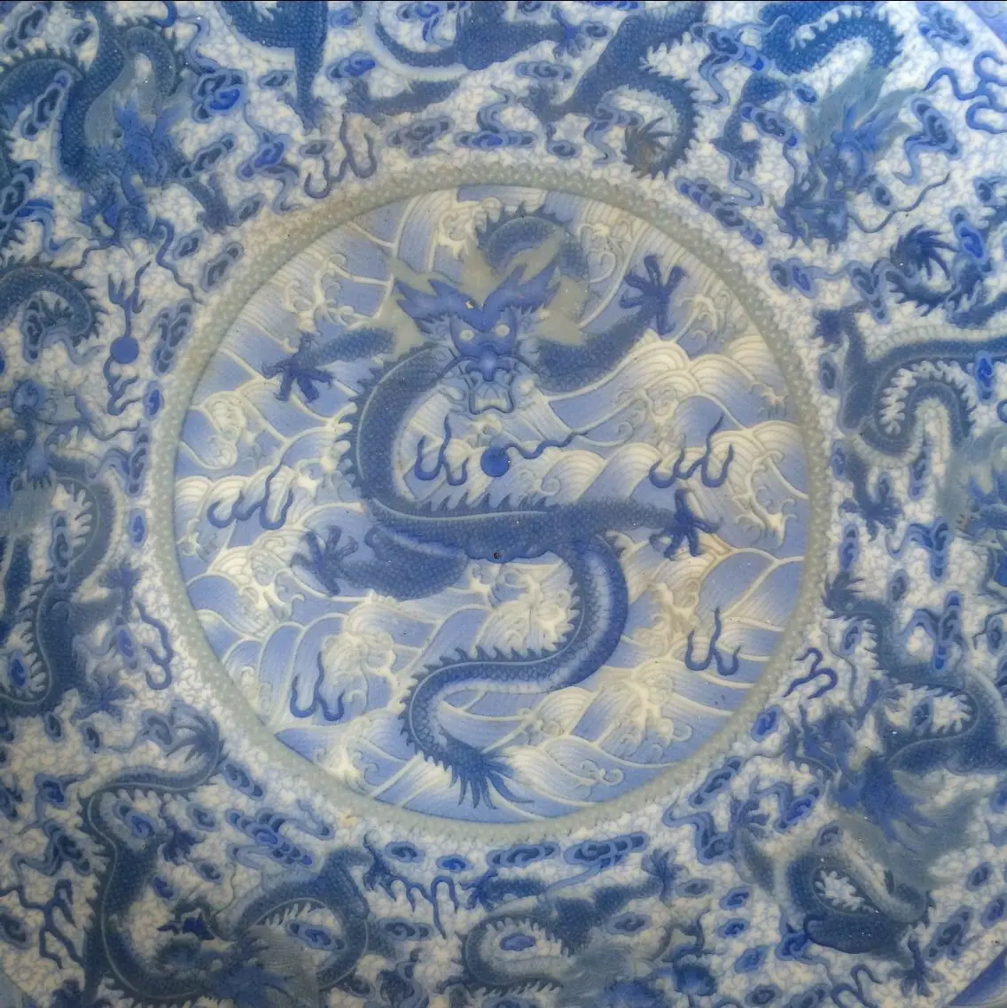 Сборная китайская перегородчатая фарфоровая тарелка Qianlong с рисунком дракона