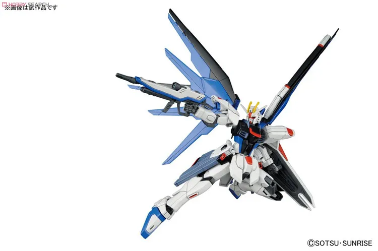 Bandai Gundam HG HGUC 1/144 ZGMF-X10A FREEDOM мобильный костюм Сборная модель наборы фигурки пластиковая модель