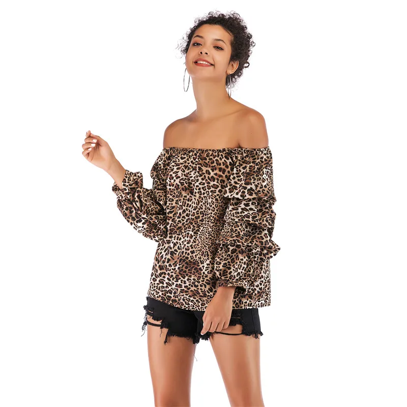 

2019 new slash neck tube top shirt female loose sexy strapless printed chiffon shirt Cropped sleeve short women's chiffon shirt