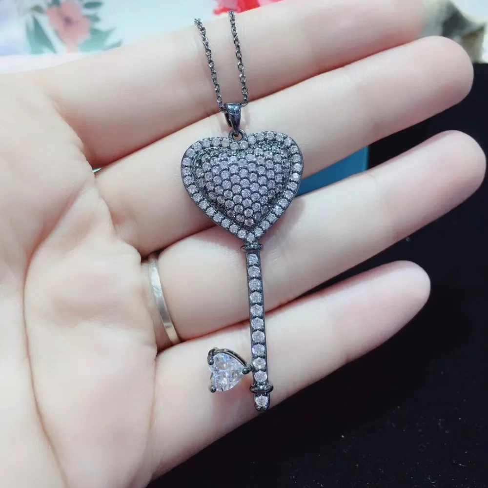 Новое прибытие кубический цирконий ключ жизни кулон ожерелье с Bling чокер со