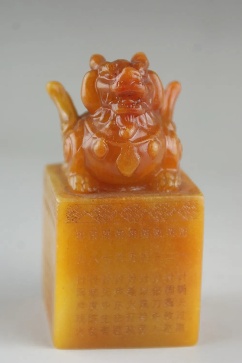 

China shoushan stone old Hand carved Seal Statues carving letter Statue