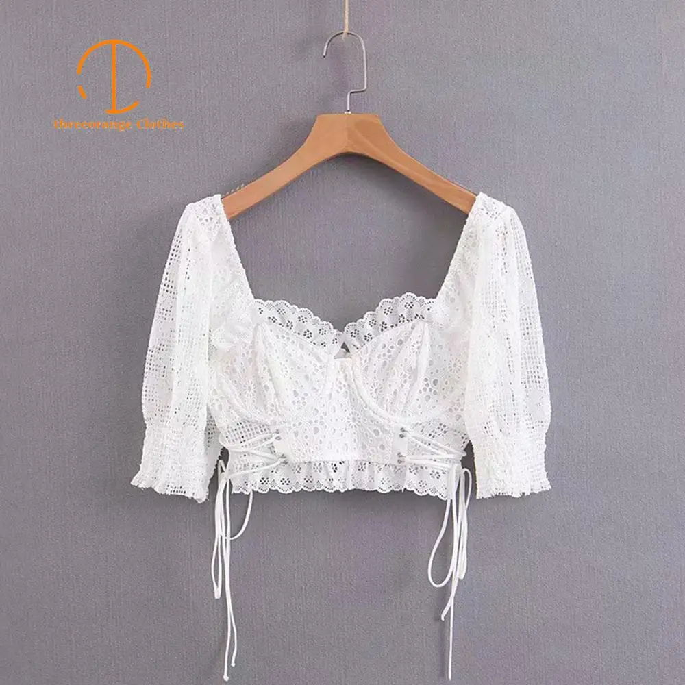 Женский кружевной топ с вышивкой белый облегающий короткими рукавами фонариками