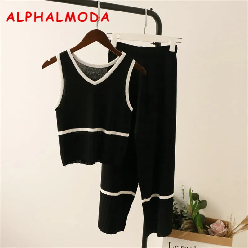 Женский трикотажный костюм ALPHALMODA джемпер без рукавов + широкие брюки до