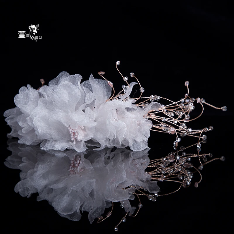 

White Yarn flower hair decoration Mori tiara Side Flower Wedding Hair wear