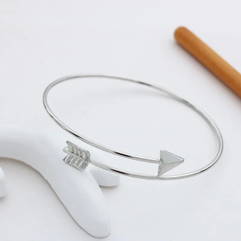 Модный простой браслет со стрелками для пар золотой женский Открытый ювелирные
