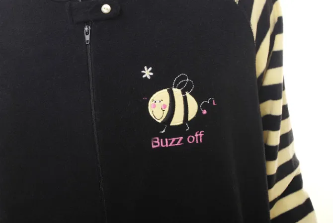 Новые все в одном черный Bee Footed пижамы для сна Пижама Onesie |