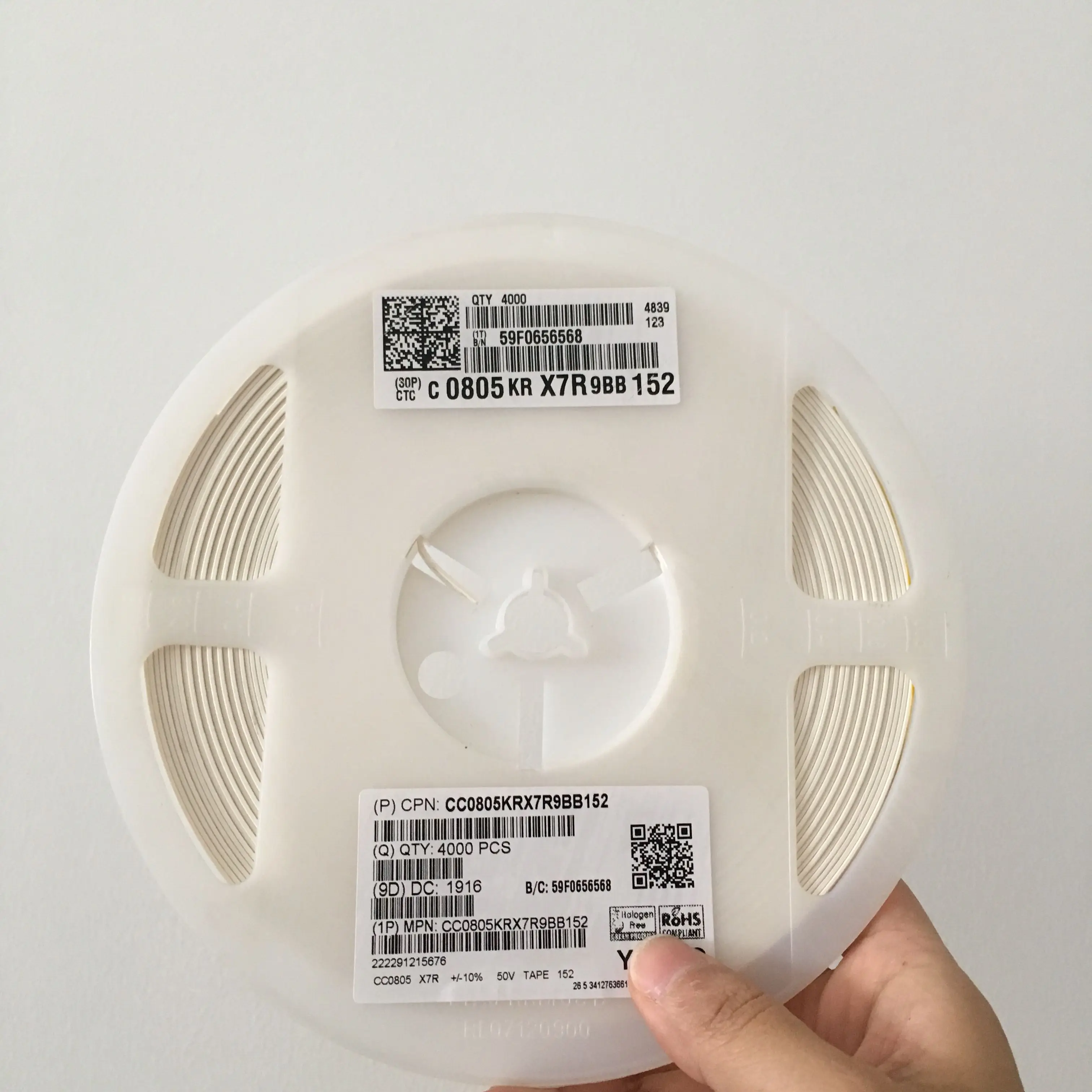 Новый оригинальный 4000 шт. 1.5NF 0805 Чип SMD Керамический конденсатор 152 Бесплатная