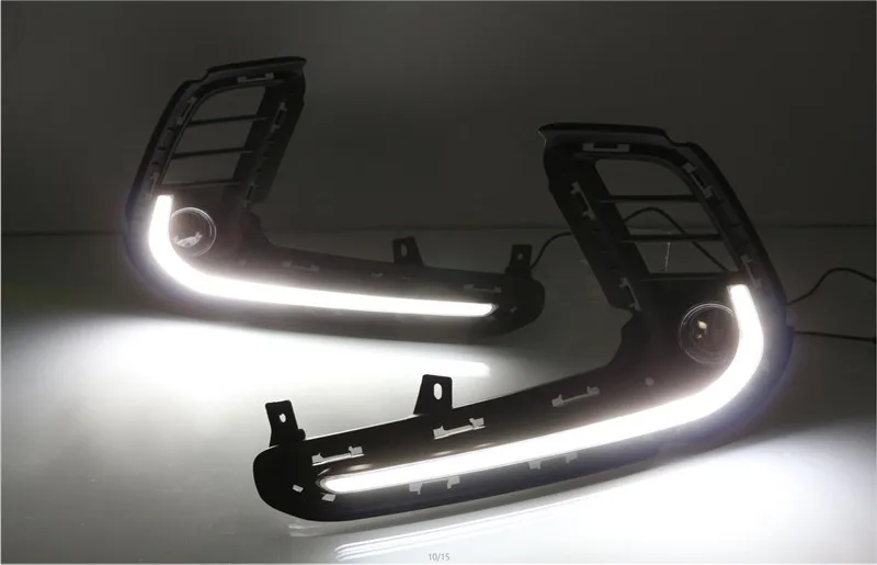 White 12V Car LED DRL Daytime Running Light Fog Lamp Cover With Turn Signal Light For Hyundai Elantra - Цвет: White