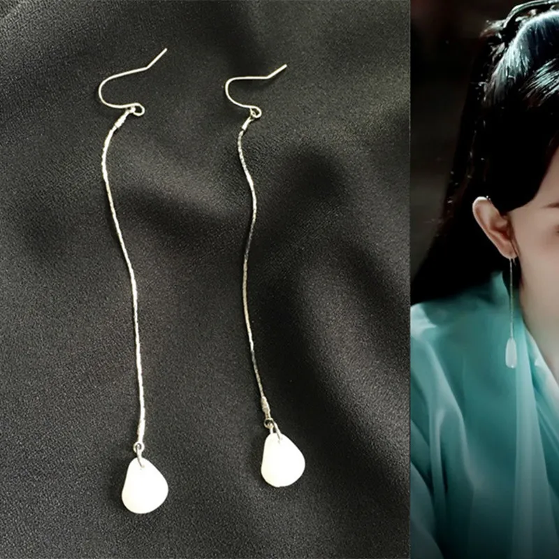Модные серьги с кисточками из актрисы Ян Ми белым камнем капли воды трещины